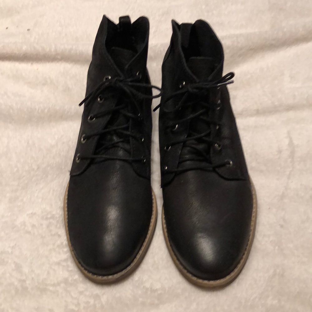 Skechers ankle boots Excellent condition sz 9